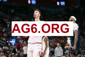 舍伍德：图多尔被英超的竞争打了一记耳光，他在场边显得不知所措